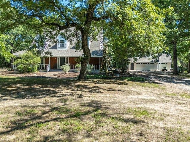 House for sale in Kemp, Texas