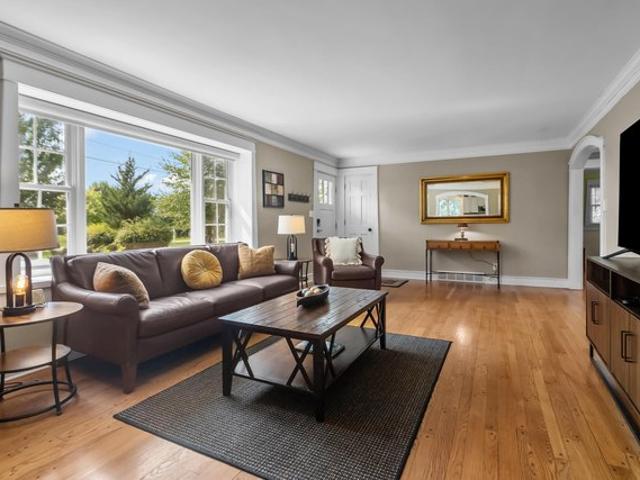 House for sale in Fontana, Wisconsin