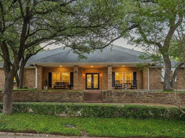 House for sale in Dallas, Texas