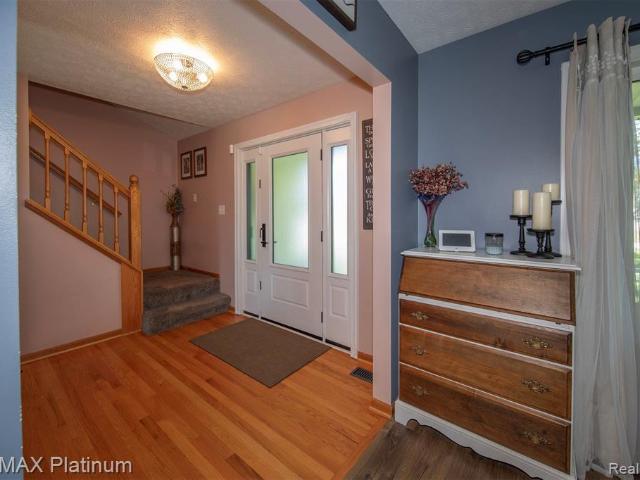 House for sale in Hamburg, Michigan