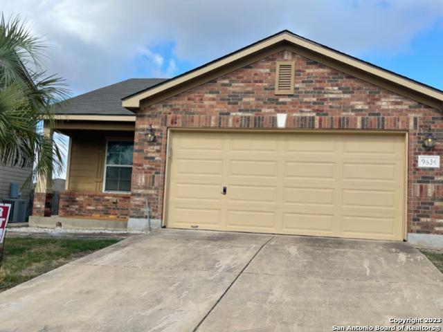 Condo for rent in Converse