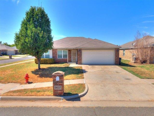 House for sale in Moore, Cleveland County
