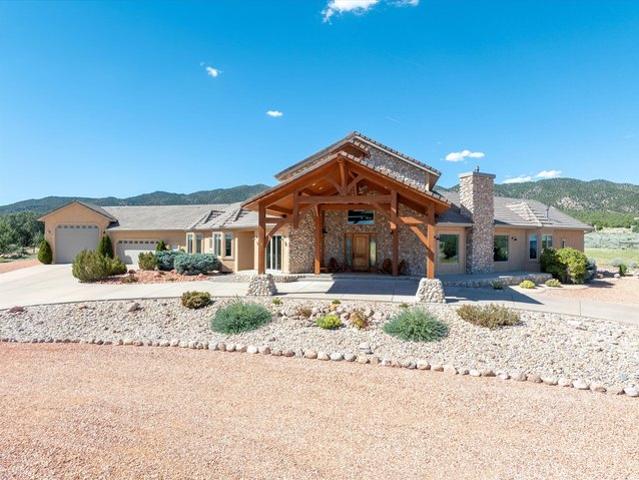 House for sale in New Harmony, Utah