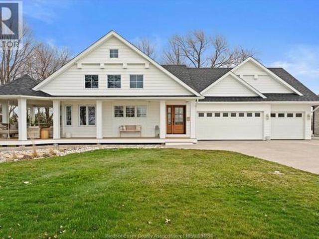 House for sale in Amherstburg, Ontario