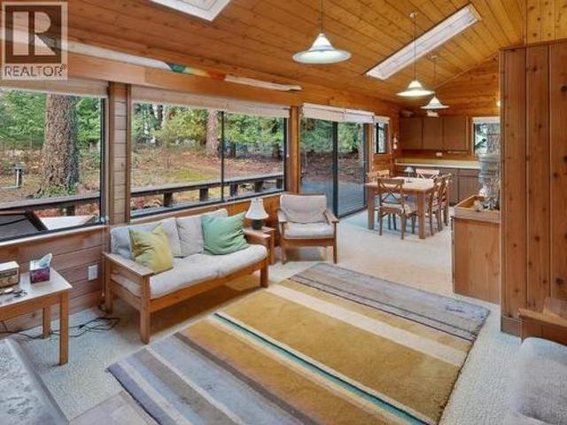 House for sale in Mansons Landing, British Columbia