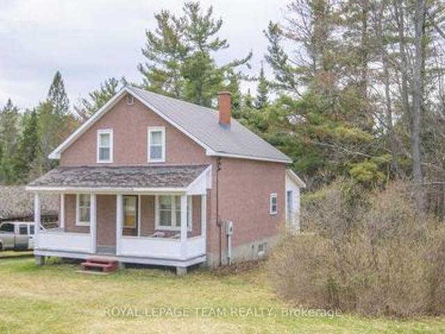 House for sale in Renfrew, Ontario