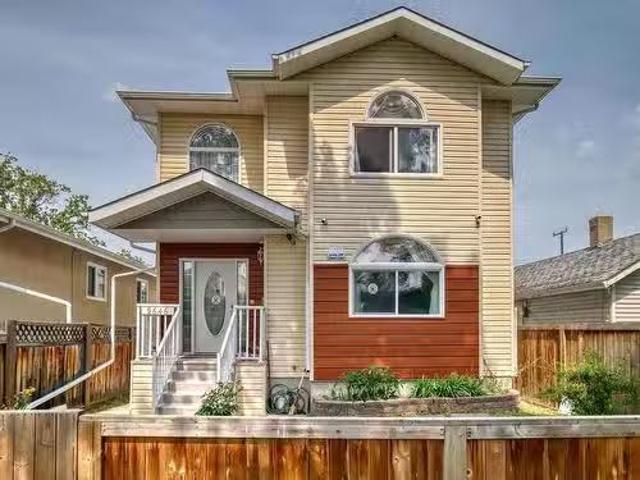House for sale in Wedgewood, Alberta