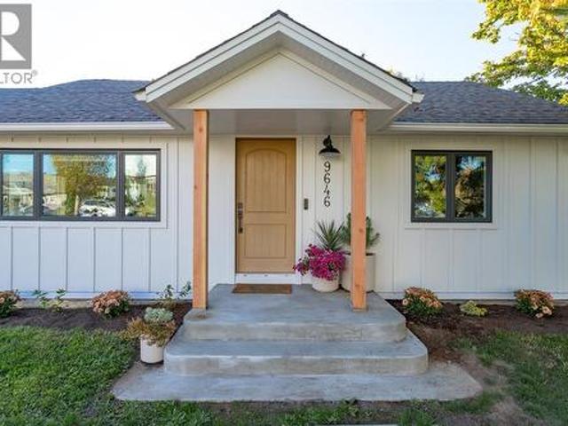 House for sale in Sidney, British Columbia