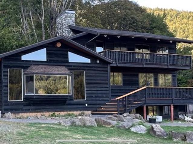 House for sale in Gold Beach, Curry County