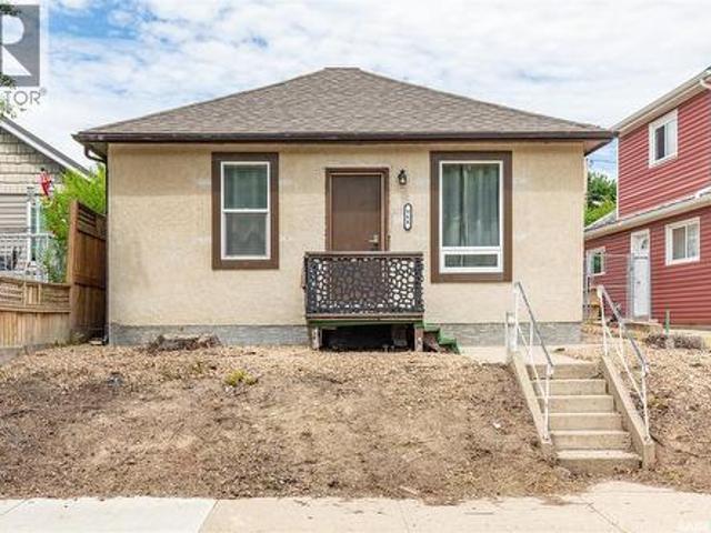 House for sale in Moose Jaw, Saskatchewan