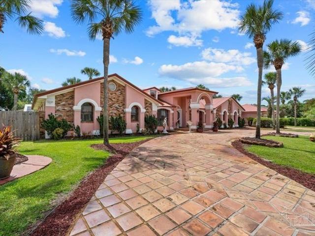 House for sale in Gulf Breeze, Florida