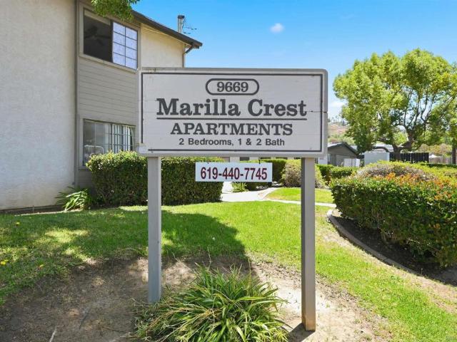 Commercial for sale in Riverview, Winter Gardens
