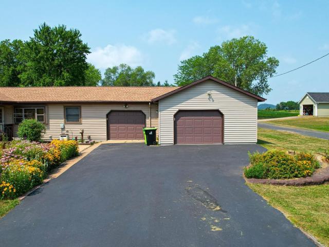 House for sale in Juneau, Wisconsin