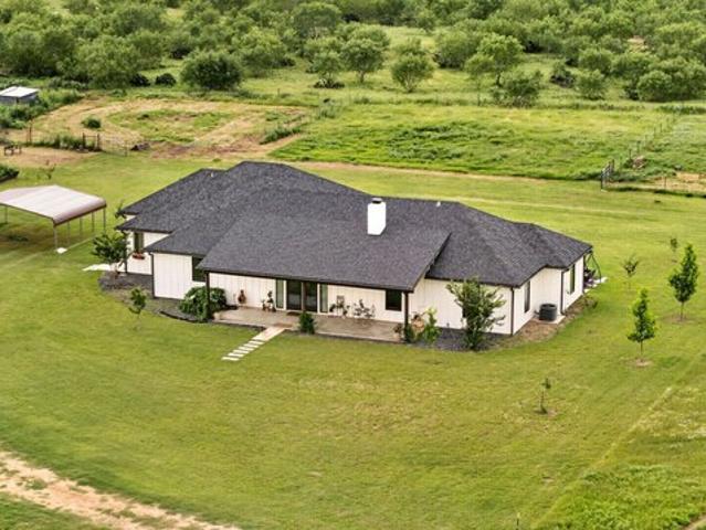 House for sale in Medina, Texas