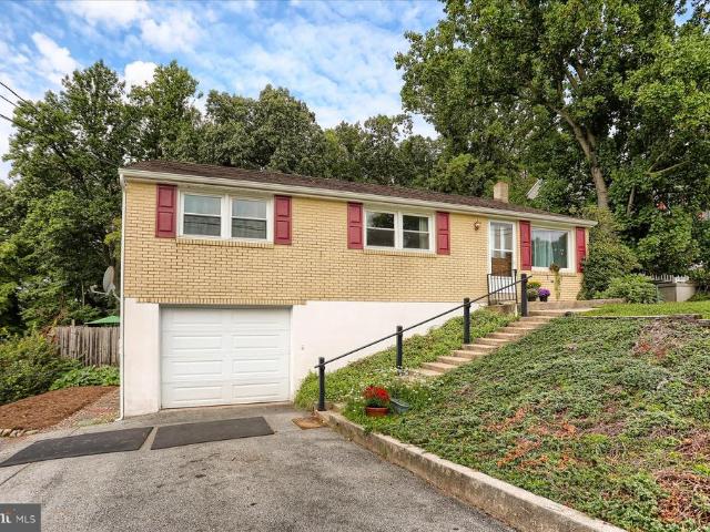 House for sale in Alpine Heights, Derry Township