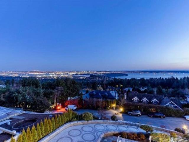 House for sale in West Vancouver, British Columbia