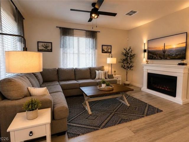 Townhouse for sale in Henderson, Nevada