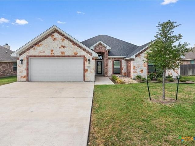 House for sale in Hewitt, Texas