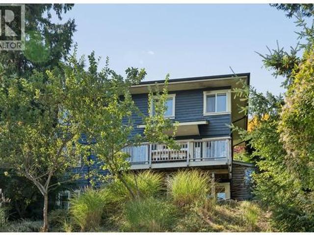 House for sale in Cates Hill, Bowen Island Municipality