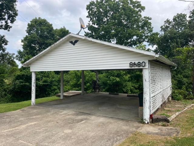 House for sale in Dry Ridge, Kentucky