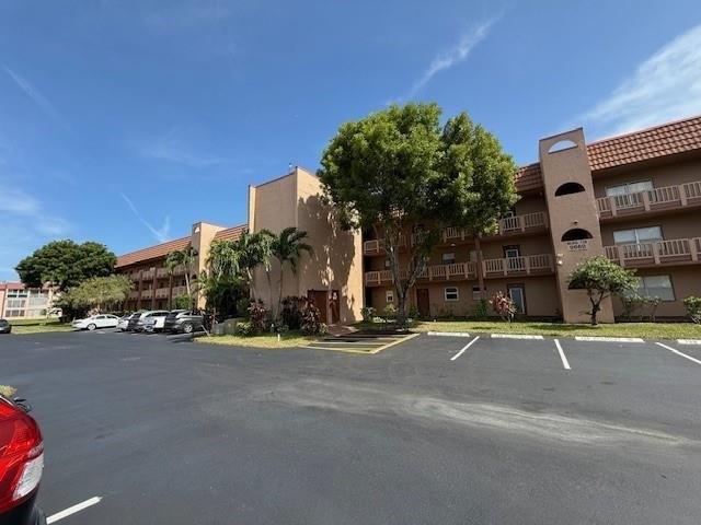 Condo for sale in Sunrise, Florida