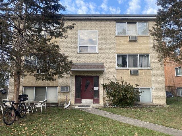 House for sale in Des Plaines, Illinois