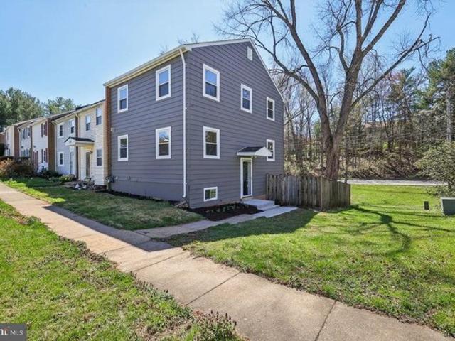 Townhouse for sale in Virginia