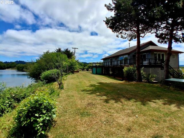House for sale in Coquille