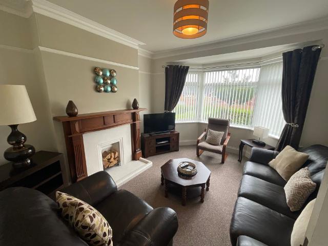 House for rent in Glencairn, Northern Ireland