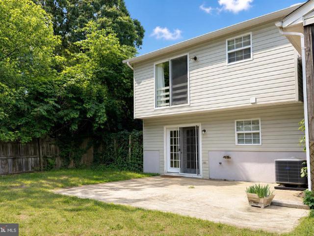 House for sale in Lusby, Maryland