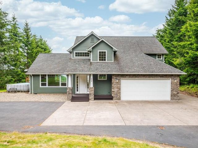 House for sale in Castle Rock, Washington