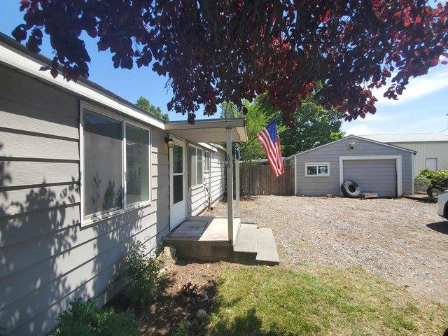House for sale in West Richland, Washington