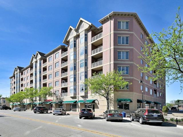 Condo for sale in Franklin Park, Illinois