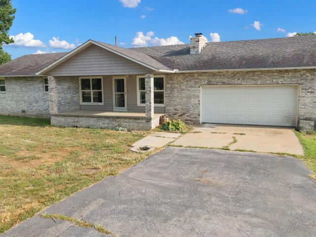 House for sale in Barry, Missouri