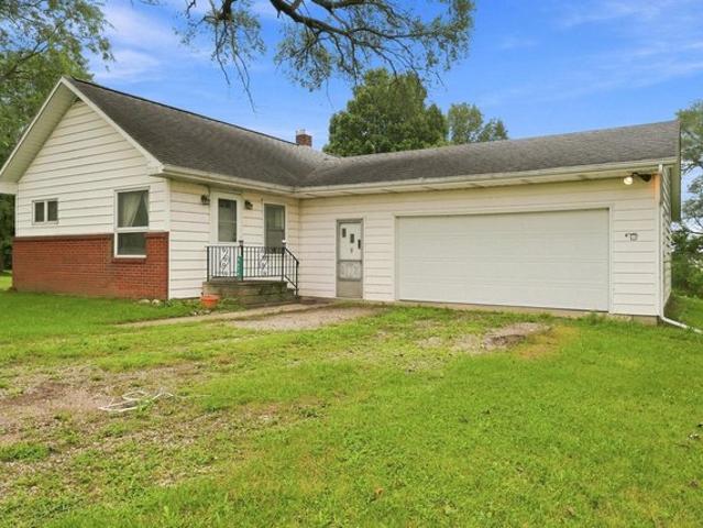 House for sale in Pierceton, Indiana