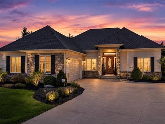 Condo for sale in Clarence, New York