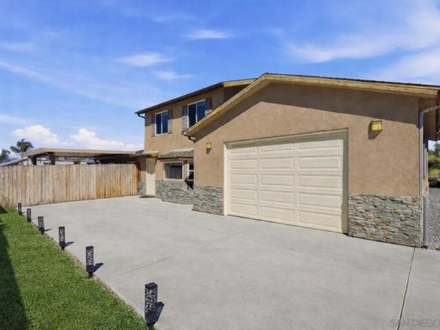 House for sale in Lakeside, California