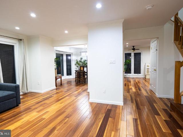 Townhouse for sale in Burke Village, Burke