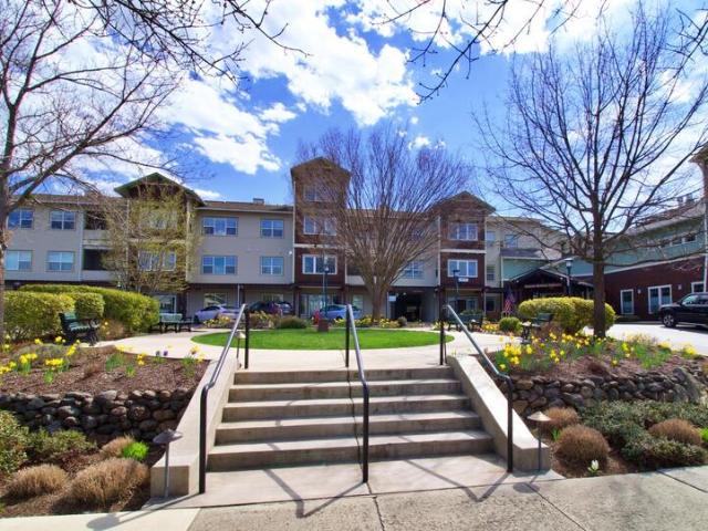 Condo for sale in Ashland