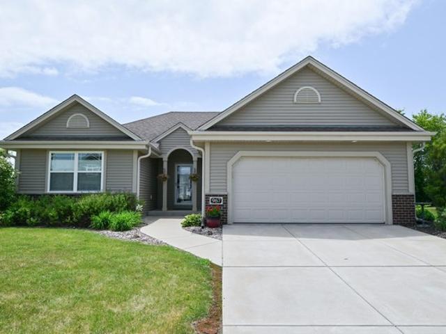 House for sale in Belgium, Wisconsin