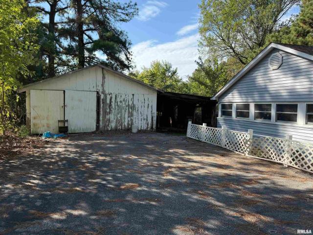 House for sale in Gallatin, Illinois