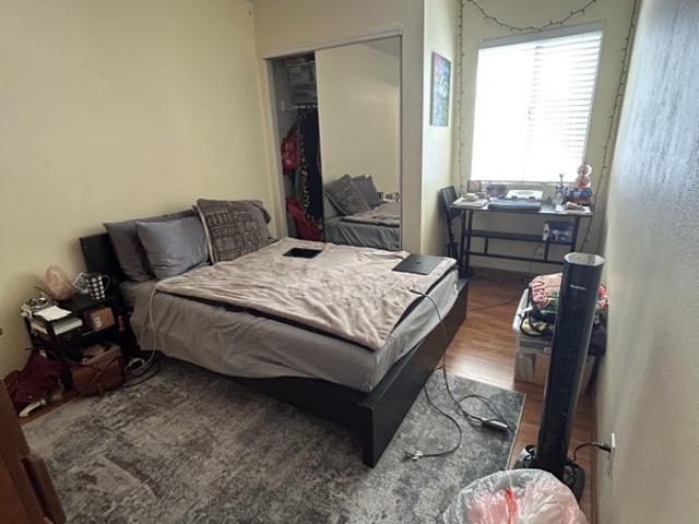 Room for rent in Canoga Park, California
