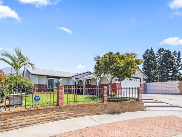 House for sale in Cucamonga, Alta
