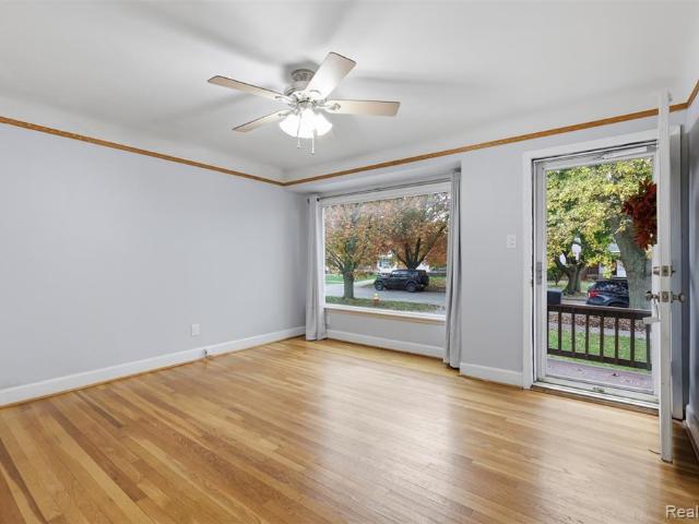 House for sale in Hubert Avenue Subdivision, Allen Park