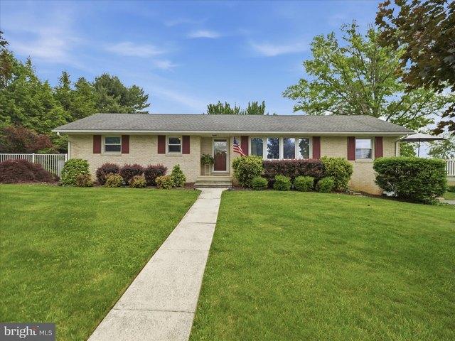 House for sale in Cumberland, Pennsylvania