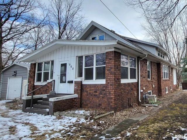 House for sale in Galesburg, Illinois