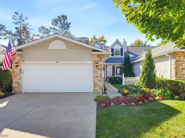 Condo for sale in The Lakes of Aurora, Aurora
