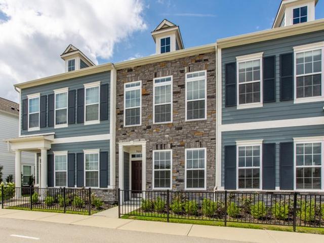 Townhouse for sale in Carmel, Indiana