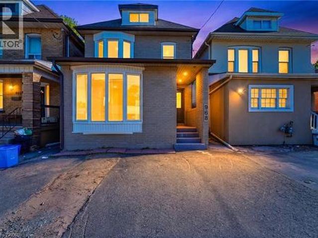 House for sale in Ancaster, Ontario
