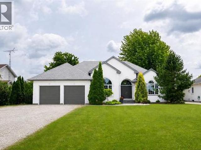 House for sale in St. Clair, Ontario